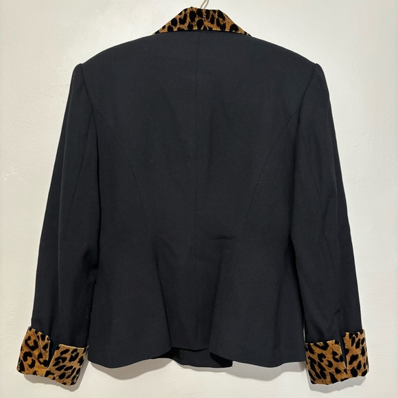 80s Vintage Black Velvet Leopard Print Trim Suit Blazer Jacket Size 12 Buttons - Picture 8 of 9